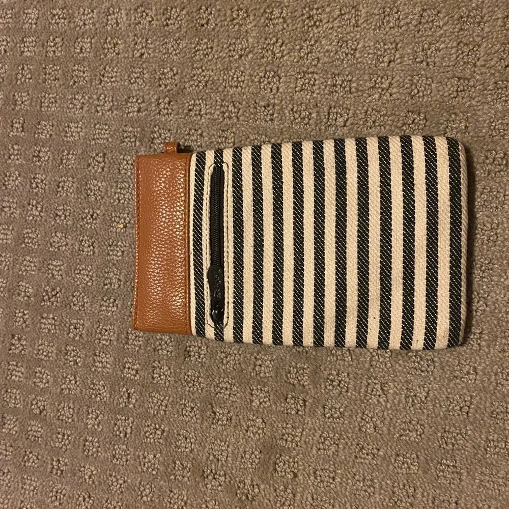 Thirty One Eyeglass Case and Rubie Mini - Picture 2 of 5